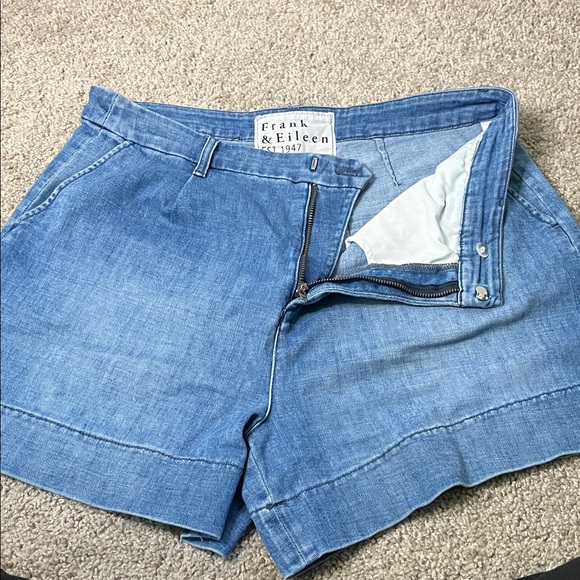 Frank & Eileen Pants - Frank & Eileen Waterford Walking Shorts Light Blue Denim Size 10